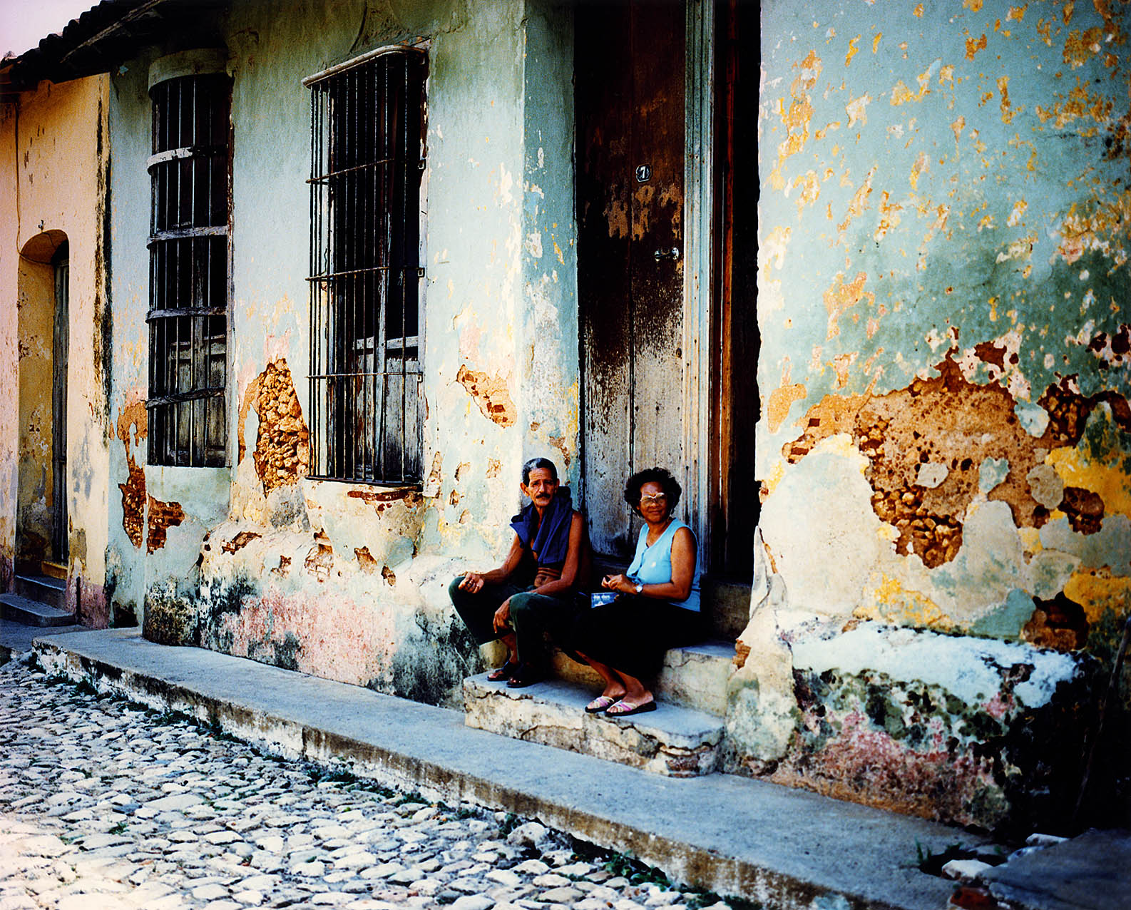 Cuba-Trinadad_Couple 1276px 07